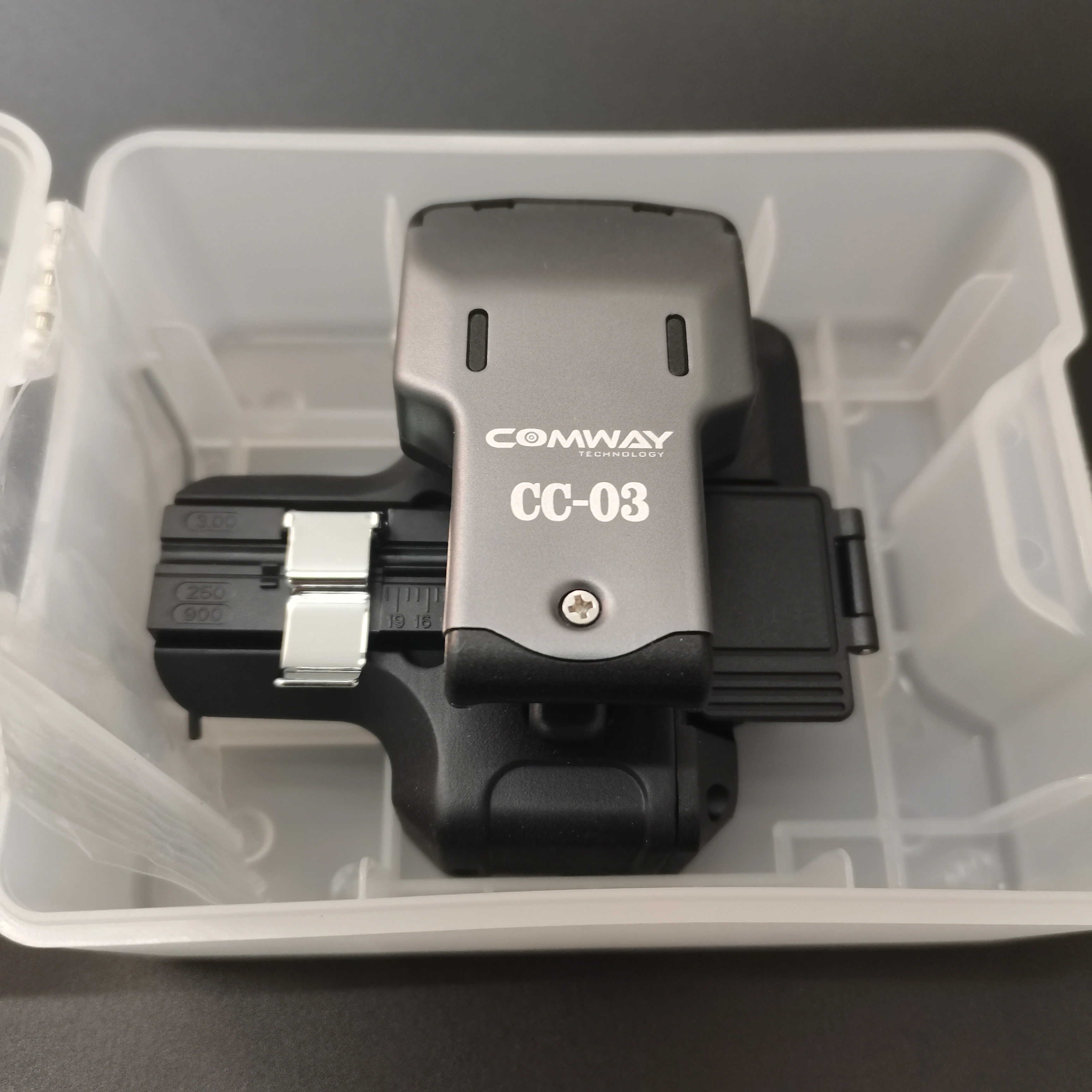 COMWAY CC-03 TAM OTOMATİK FİBER OPTİK KESİCİ